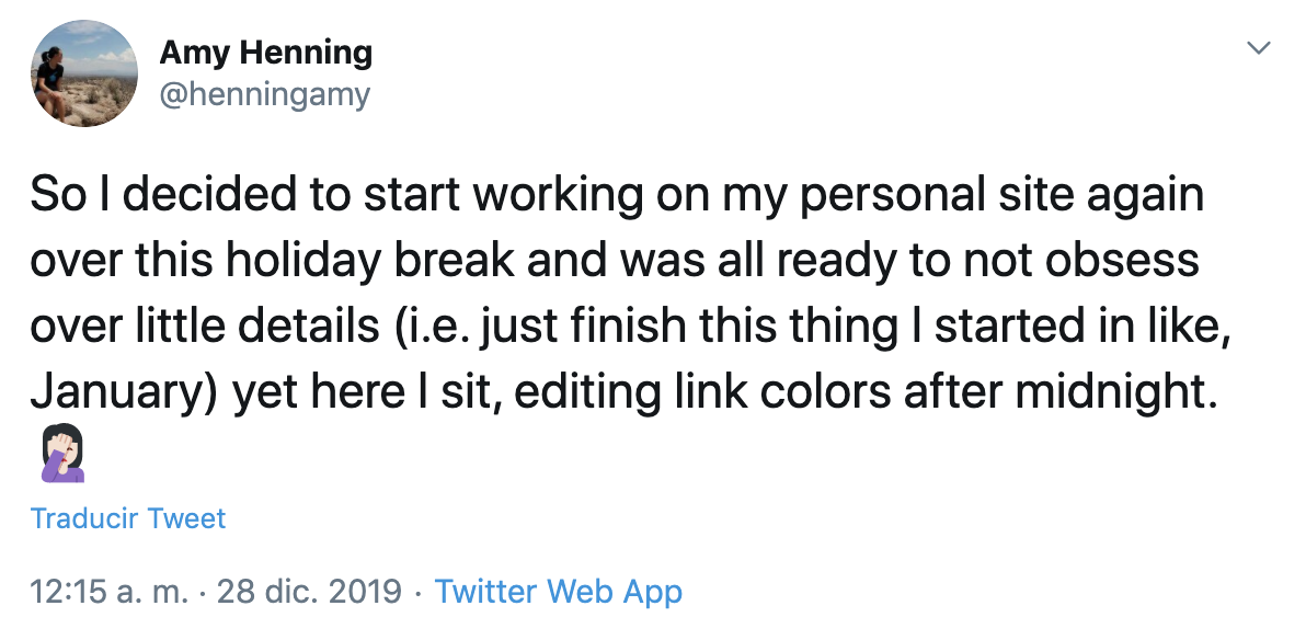 A tweet from December 2019 about obsessing over link colors